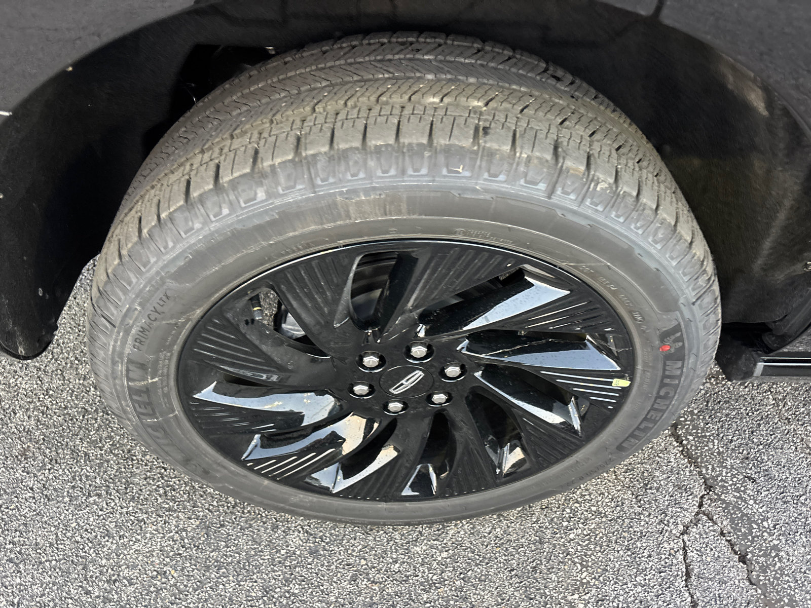 New 2027 Lincoln Navigator Reserve w/ Jet Appearance Package AWD/4WD image 10