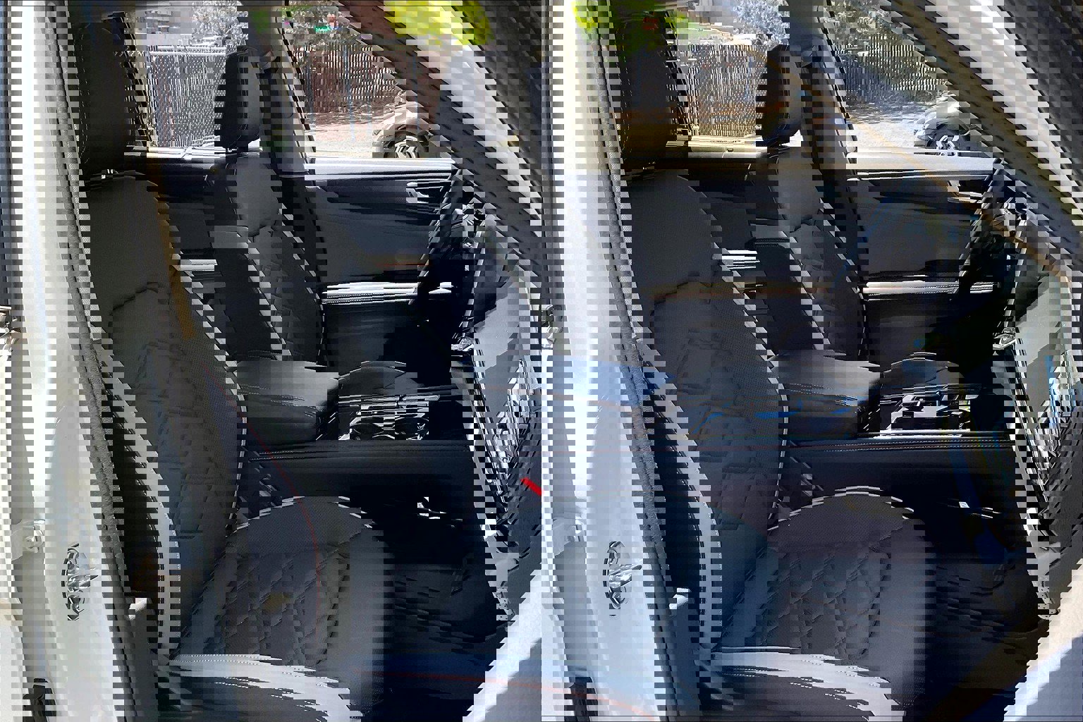 Used 2024 Volkswagen Atlas Peak Edition SEL image 6