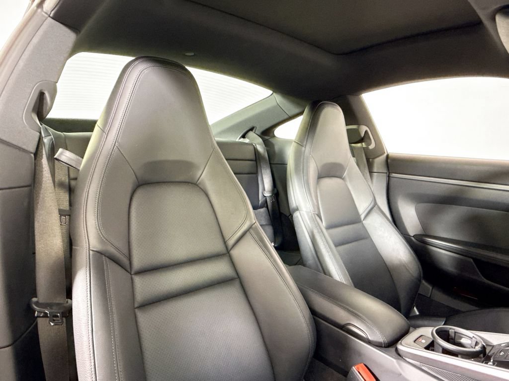 Certified 2022 Porsche 911 Carrera RWD image 18