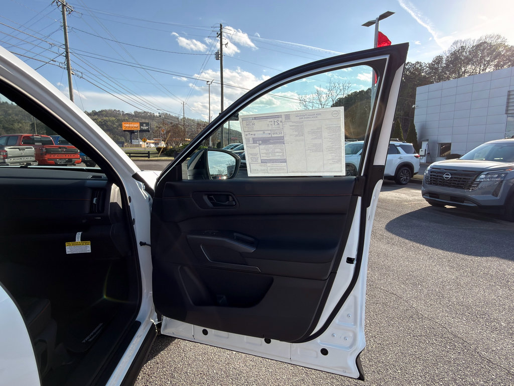 New 2026 Nissan Pathfinder SV image 17