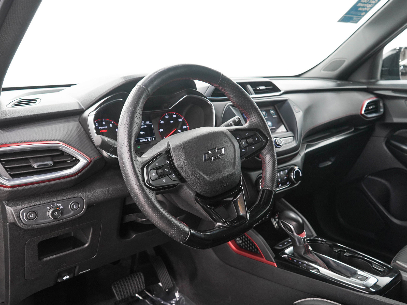 Used 2022 Chevrolet TrailBlazer RS FWD image 23