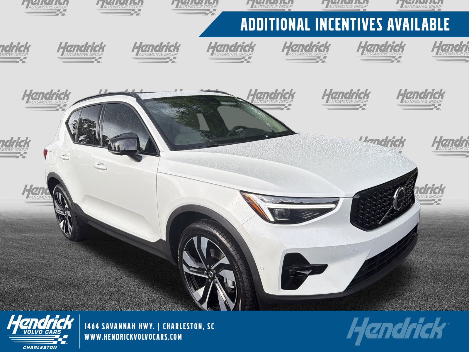 New 2026 Volvo XC40 B5 Ultra w/ Protection Package Premier AWD/4WD image 1