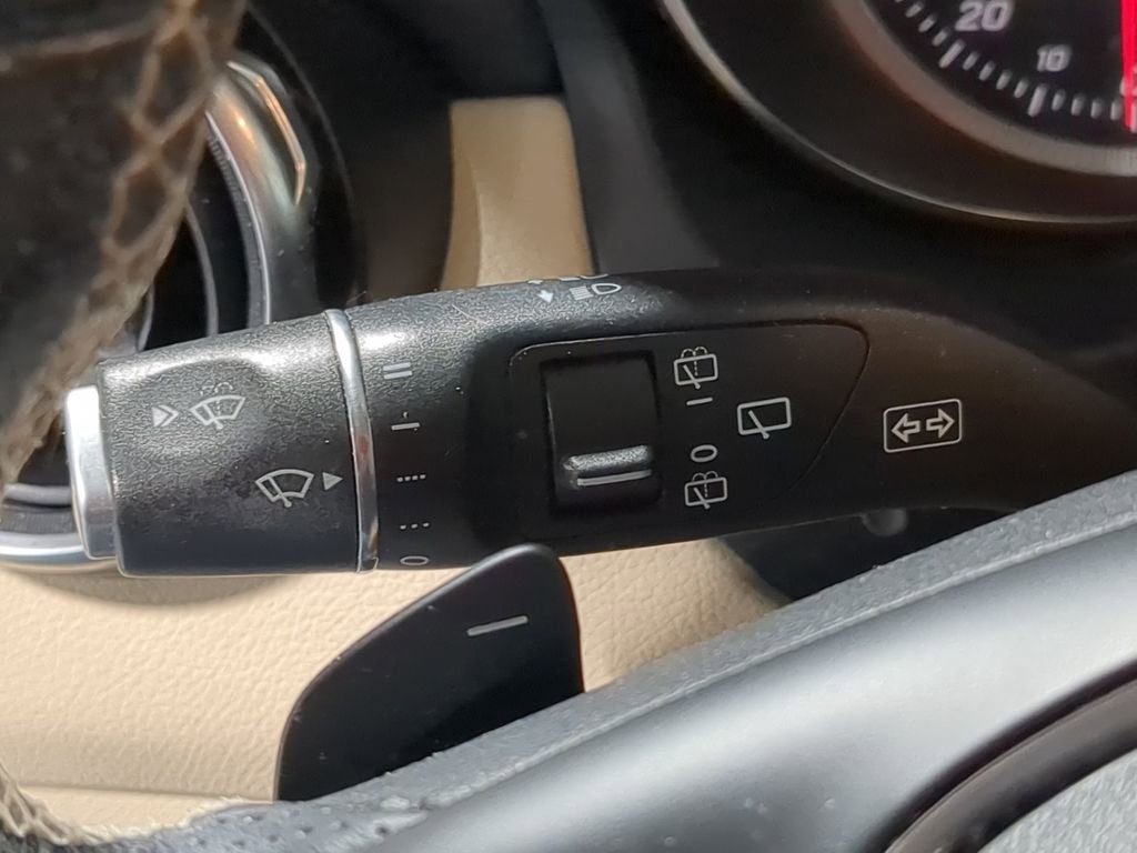 Used 2019 Mercedes-Benz GLA 250 4MATIC image 26