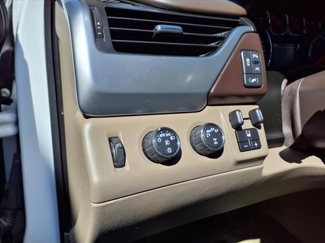 Used 2018 Chevrolet Tahoe Premier AWD/4WD image 16