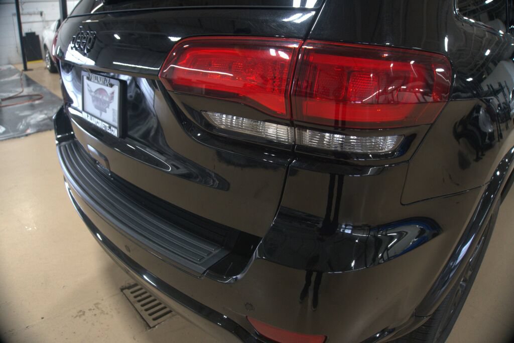 Used 2018 Jeep Grand Cherokee Altitude AWD/4WD image 20