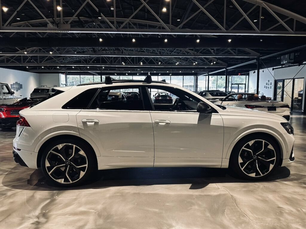 Used 2022 Audi RS Q8 AWD/4WD image 6