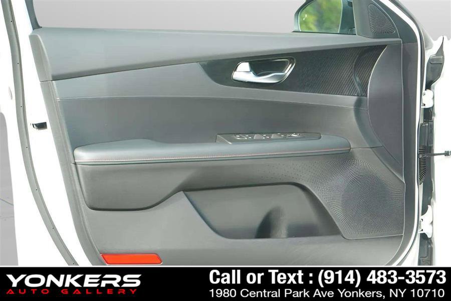 Used 2024 Kia Forte GT image 68