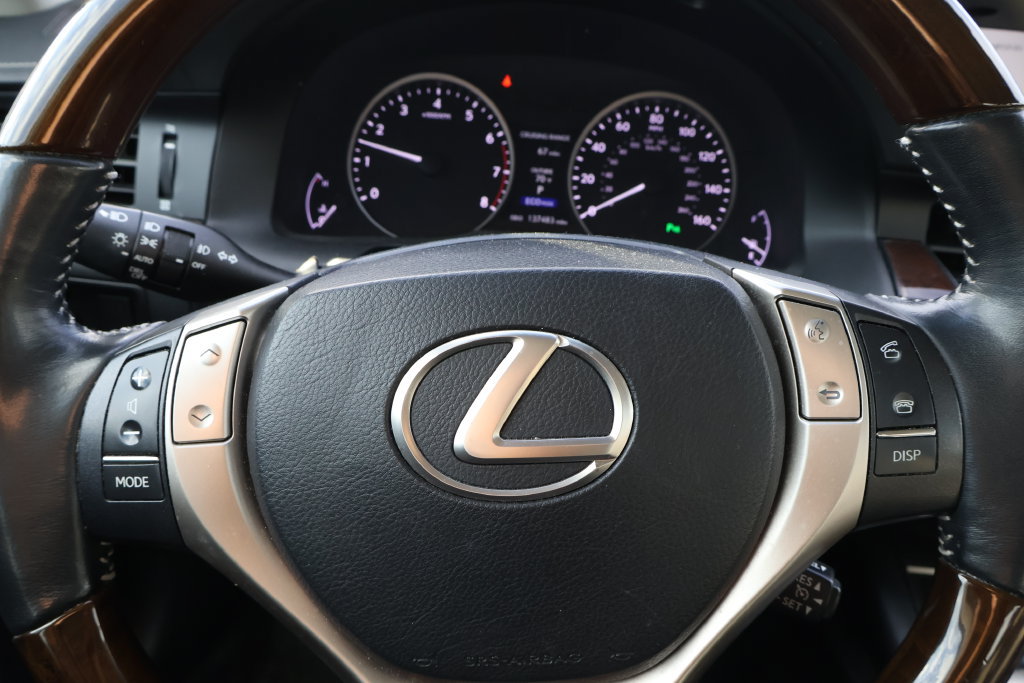 Used 2014 Lexus ES 350 w/ Ultra Luxury Package FWD image 19