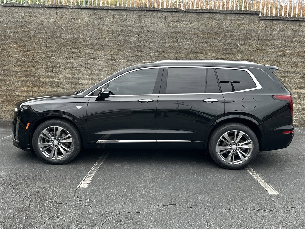 Certified 2022 Cadillac XT6 Premium Luxury w/ Technology Package image 4