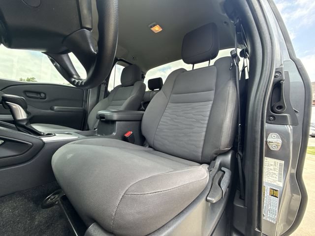 Used 2022 Nissan Frontier S w/ Technology Package AWD/4WD image 11