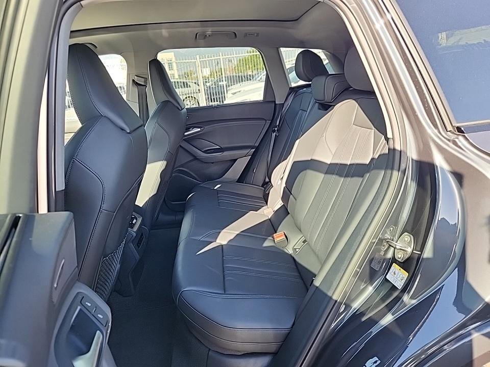 Used 2025 Audi Q6 e-tron Premium Plus w/ Premium Plus image 11