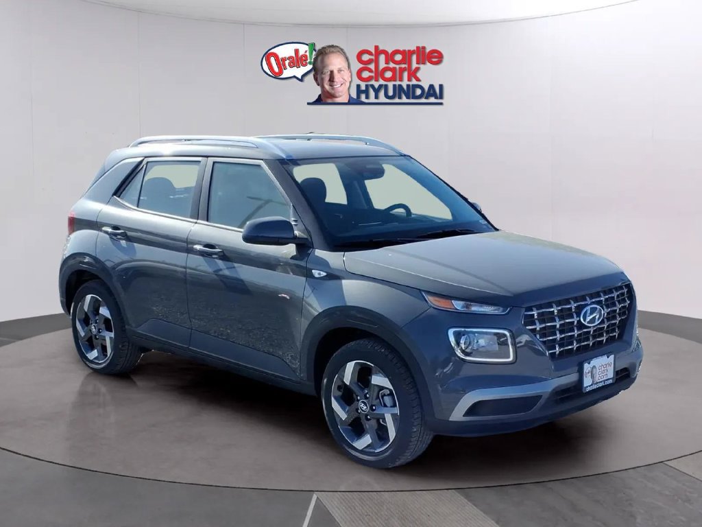 New 2026 Hyundai Venue SEL FWD image 7