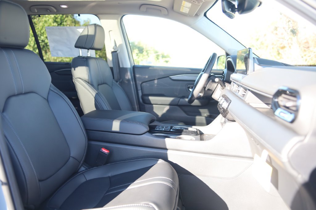 New 2026 Honda Pilot Touring image 37