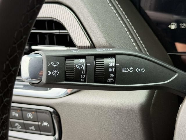 New 2026 GMC Yukon XL Elevation AWD/4WD image 21