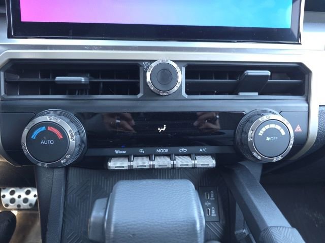 Certified 2025 Toyota Tacoma TRD Sport image 24