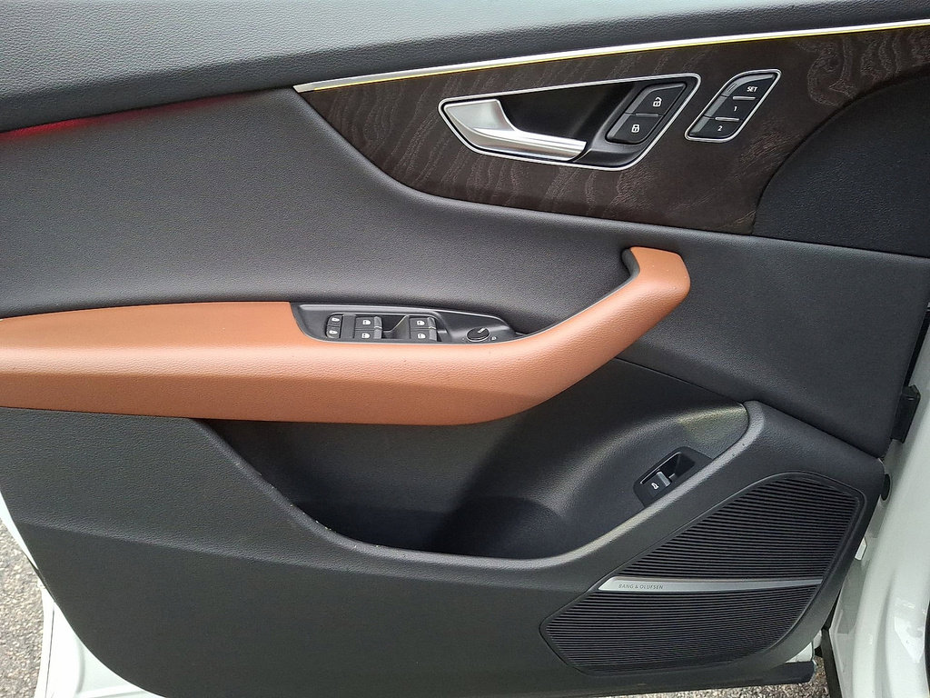 Used 2022 Audi Q8 Premium Plus w/ Premium Plus Package image 10