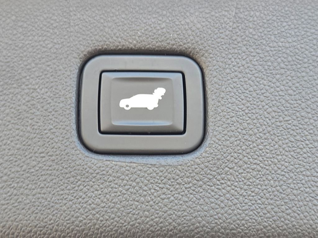 Used 2019 Chevrolet Blazer RS AWD/4WD image 31