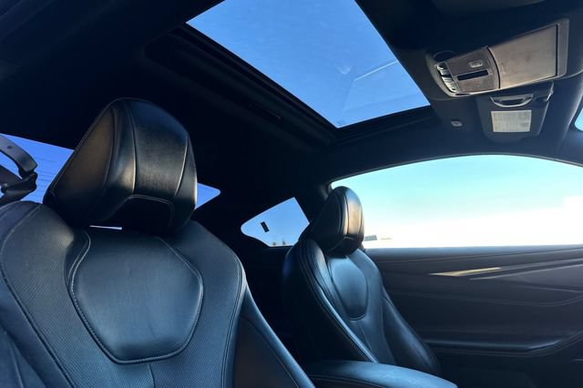 Used 2018 INFINITI Q60 3.0t Luxe w/ Sensory Package 3.0T Luxe AWD/4WD image 17