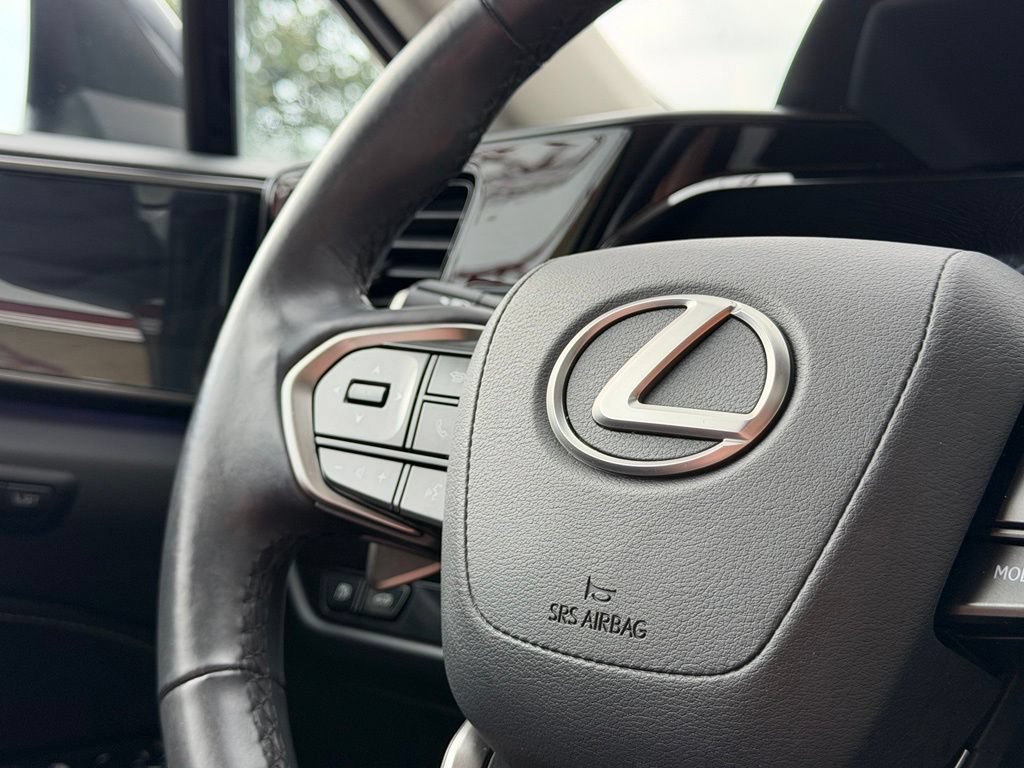 Used 2025 Lexus NX 350h AWD w/ Accessory Package (2T) image 17