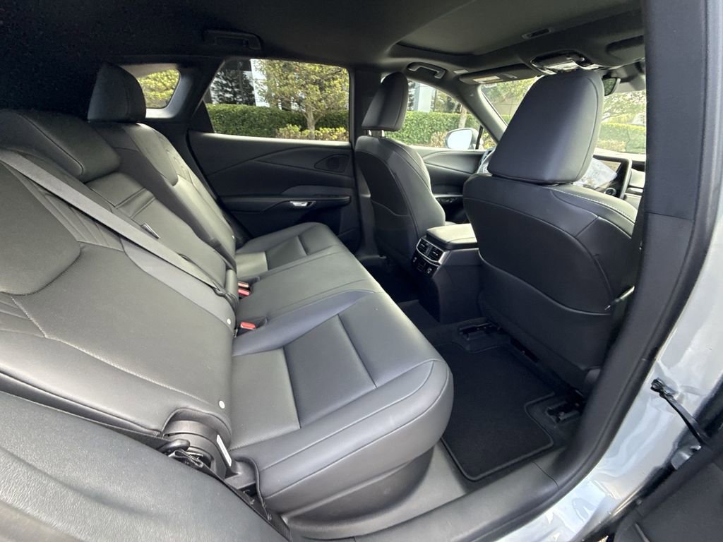 Used 2026 Lexus RX 350 FWD w/ Accessory Package (Z1) image 17
