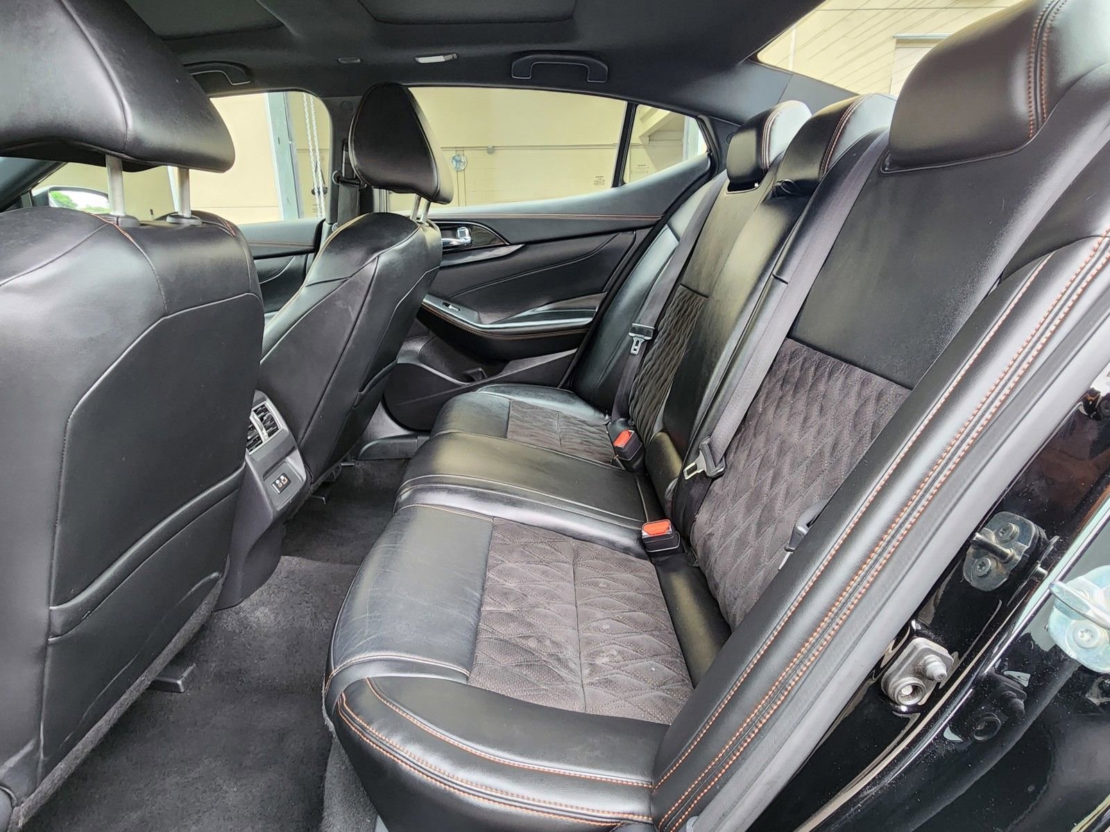 Used 2023 Nissan Maxima SR w/ Sport Mat Group image 49