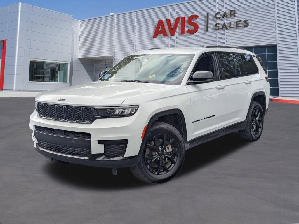 Used 2024 Jeep Grand Cherokee L Laredo AWD/4WD image 1