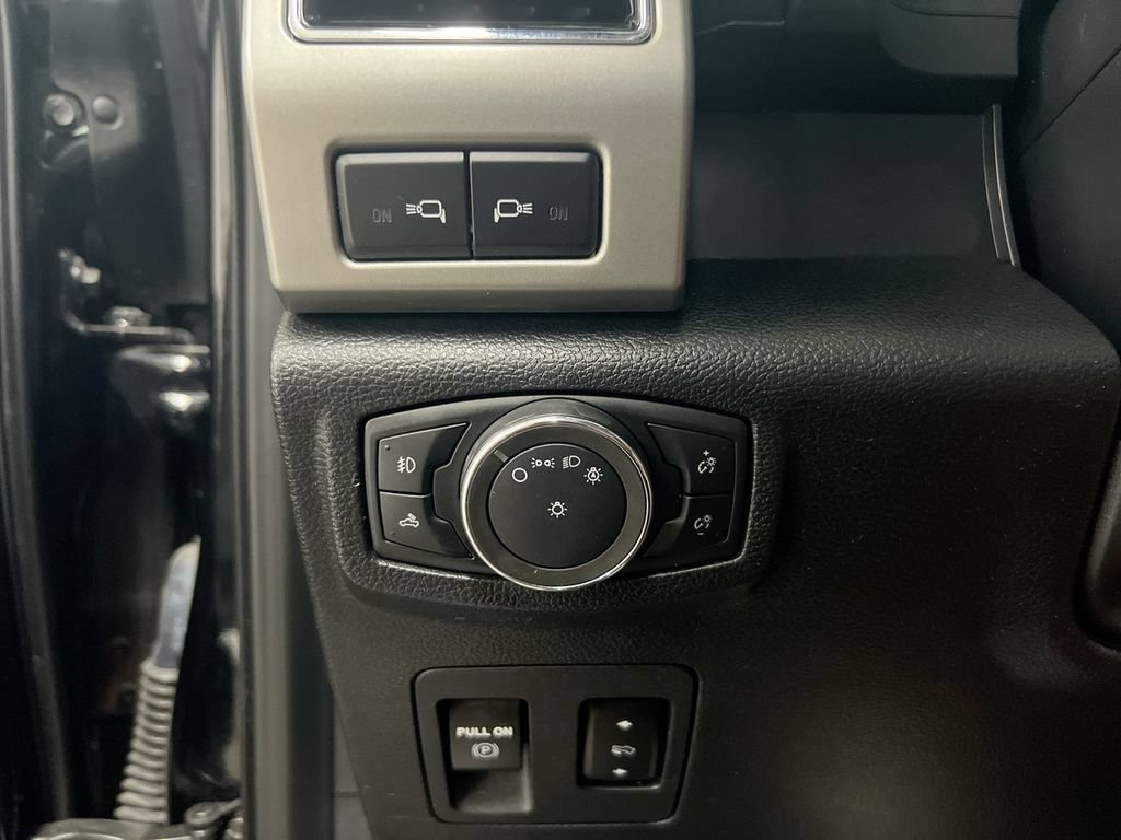 Used 2020 Ford F150 Lariat w/ Equipment Group 502A Luxury AWD/4WD image 19