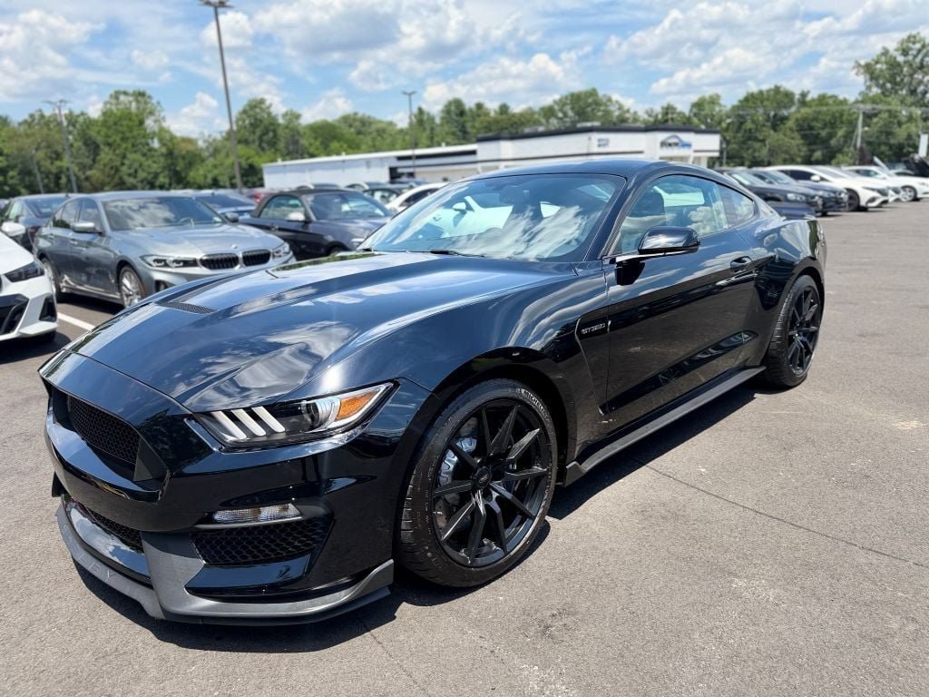 Used 2017 Ford Mustang Shelby GT350 RWD image 11