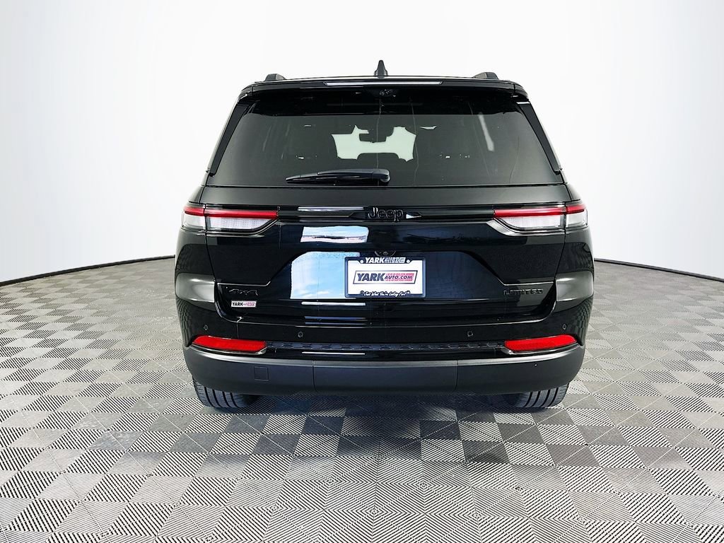 Certified 2025 Jeep Grand Cherokee Limited w/ Luxury Tech Group II image 10