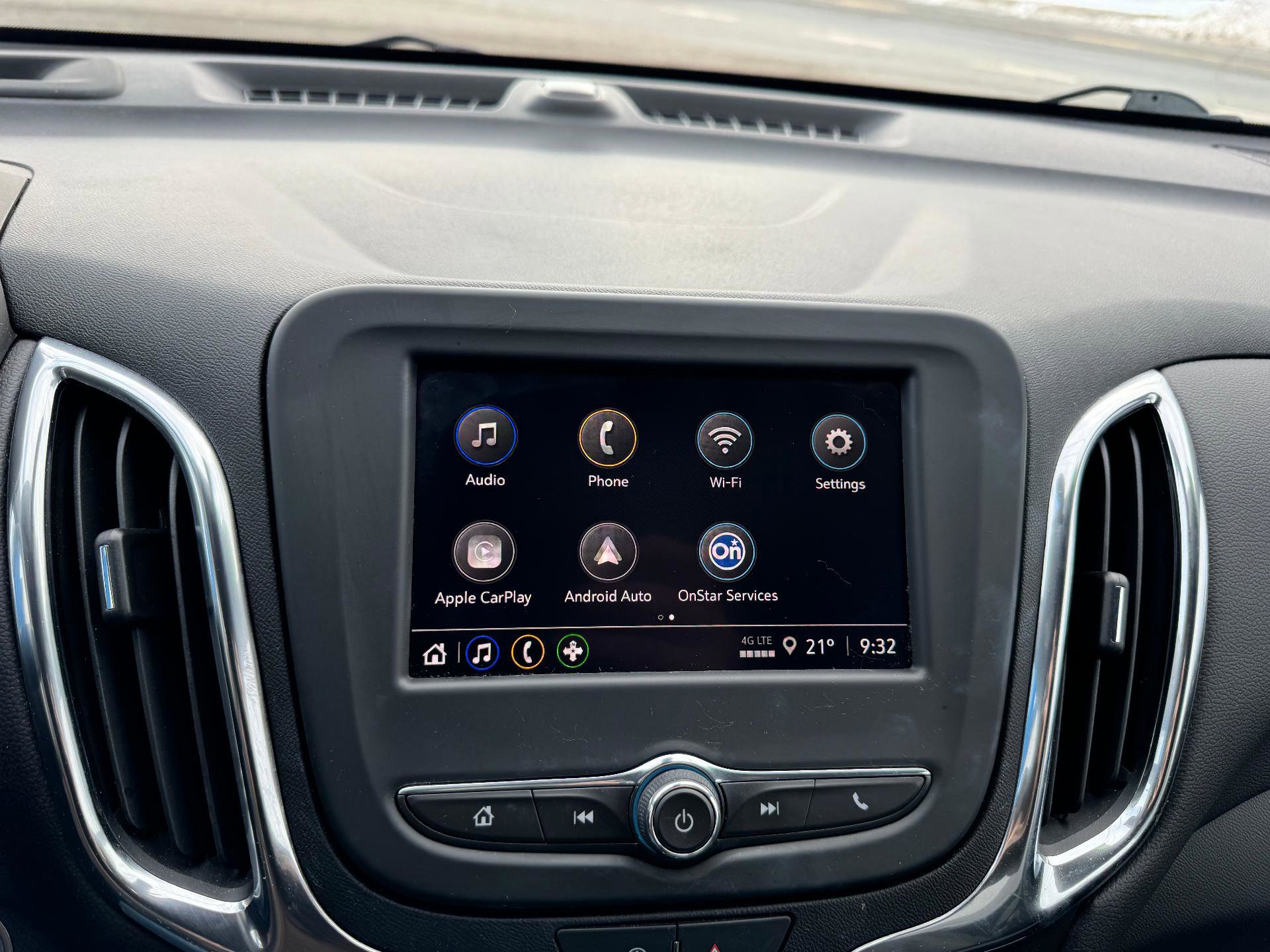 Used 2024 Chevrolet Equinox LT image 28