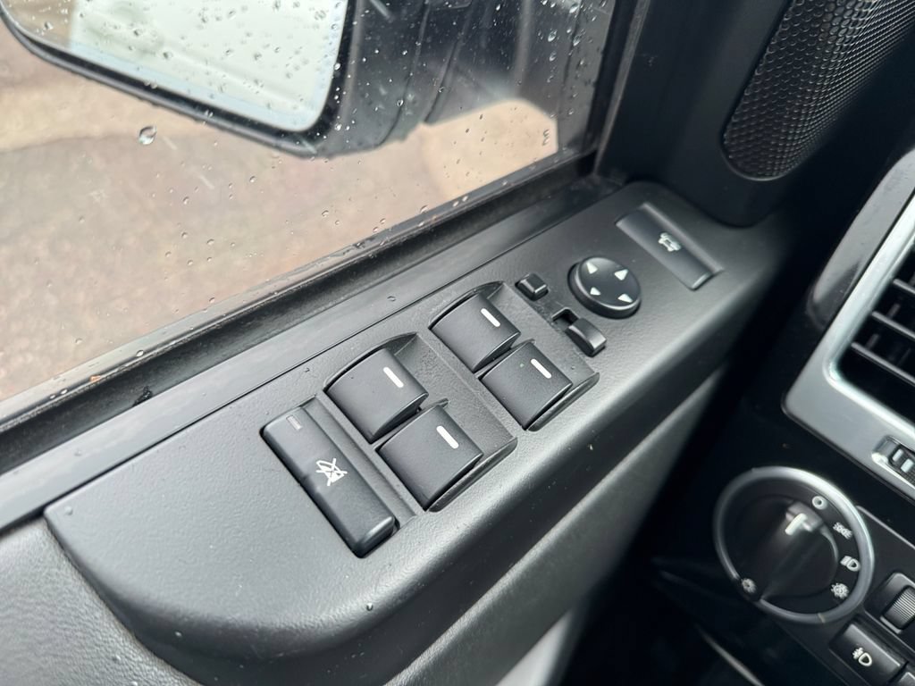 Used 2012 Land Rover Range Rover Supercharged AWD/4WD image 15