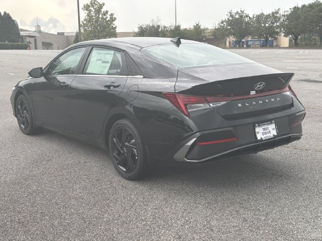 New 2026 Hyundai Elantra SEL Sport Premium FWD image 6