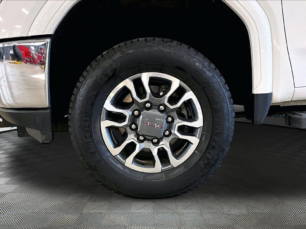 Used 2022 GMC Sierra 2500 SLE w/ SLE Value Package; AWD/4WD image 7
