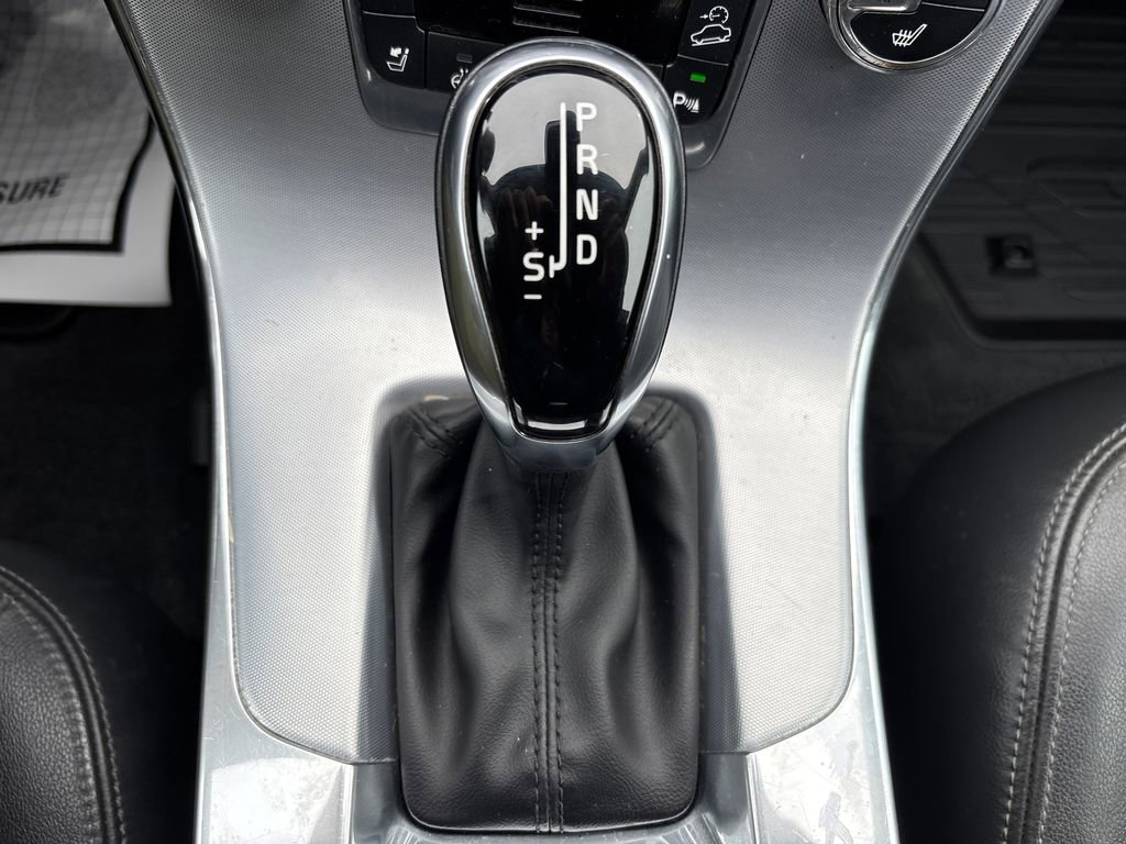 Used 2018 Volvo V60 T5 Cross Country w/ Convenience Package image 30