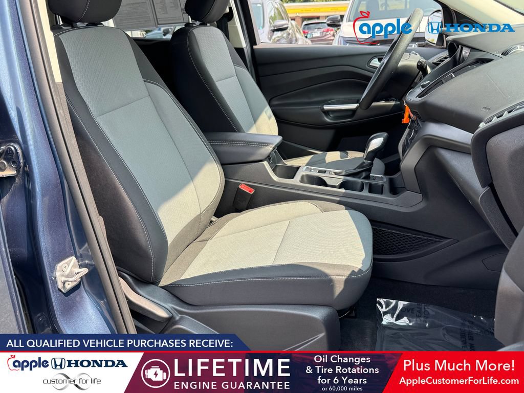 Used 2018 Ford Escape SE w/ SE Sync 3 Package AWD/4WD image 21