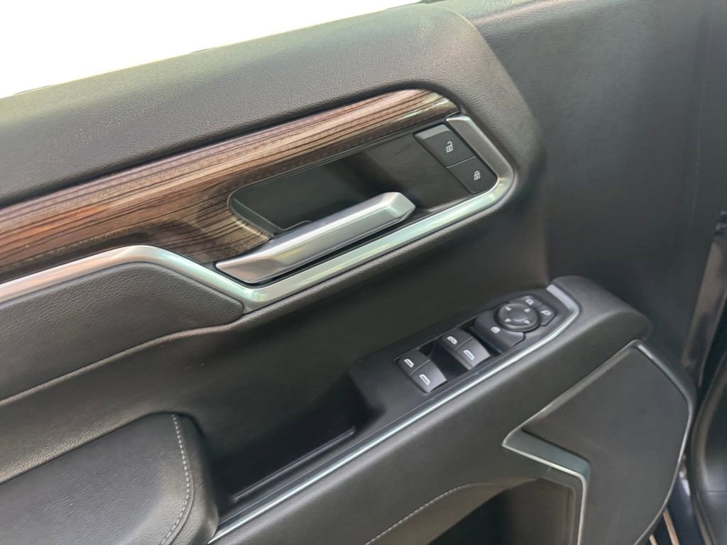 Used 2023 Chevrolet Silverado 1500 LT image 19