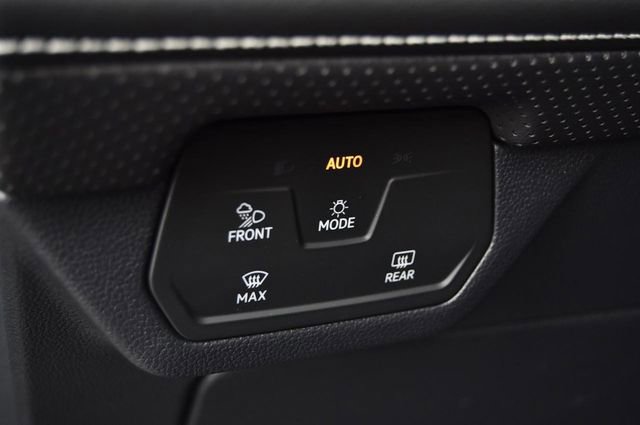 New 2026 Volkswagen Atlas SE image 11