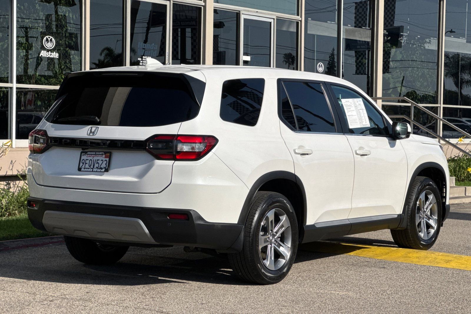 Certified 2023 Honda Pilot EX-L image 4