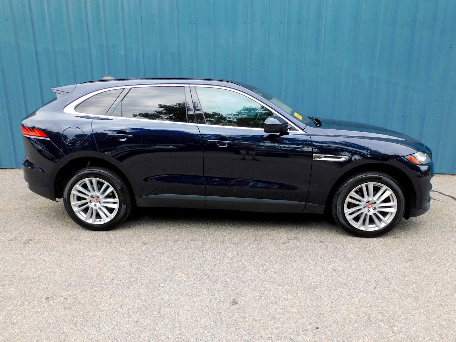 Used 2020 Jaguar F-PACE Prestige AWD/4WD image 6