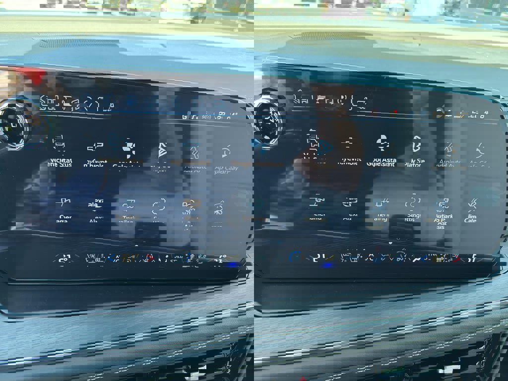 New 2025 Chevrolet Tahoe Premier image 16