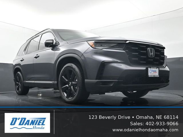 Used 2025 Honda Pilot Black Edition image 14