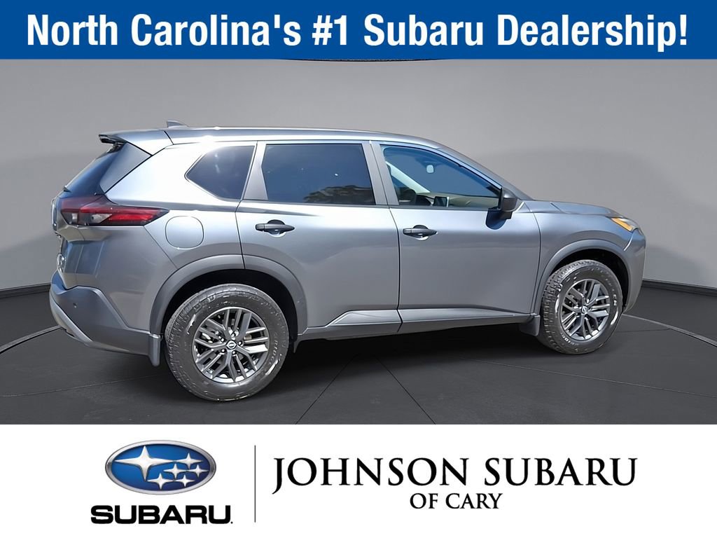 Used 2023 Nissan Rogue S AWD/4WD image 4