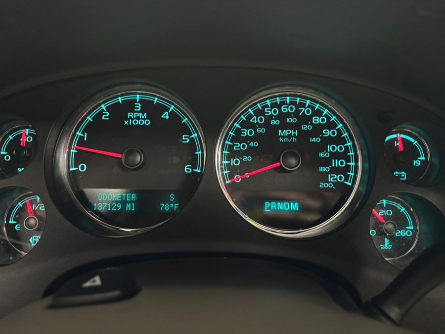 Used 2013 Chevrolet Avalanche LTZ AWD/4WD image 40