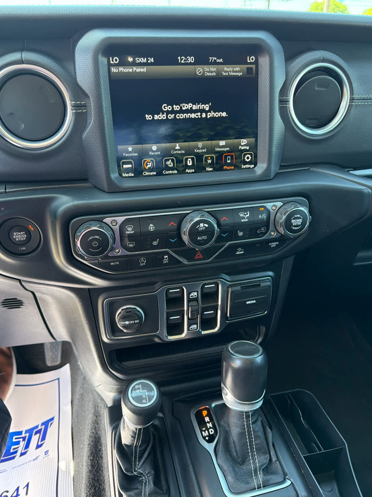 Used 2020 Jeep Gladiator Overland AWD/4WD image 14