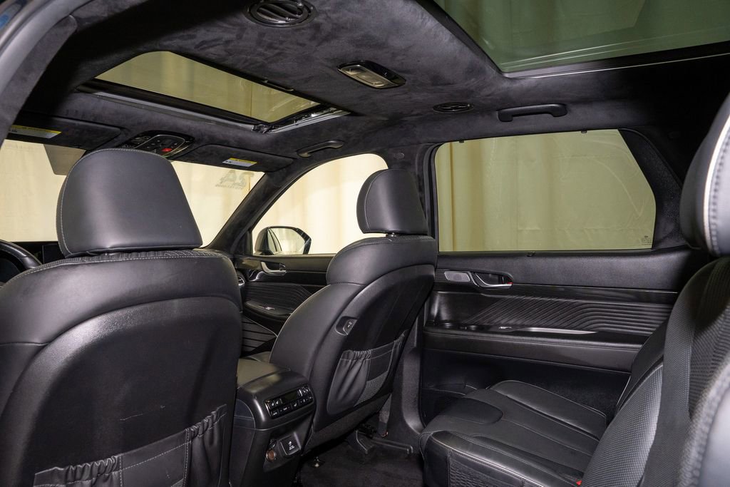 Used 2024 Hyundai Palisade Calligraphy image 9