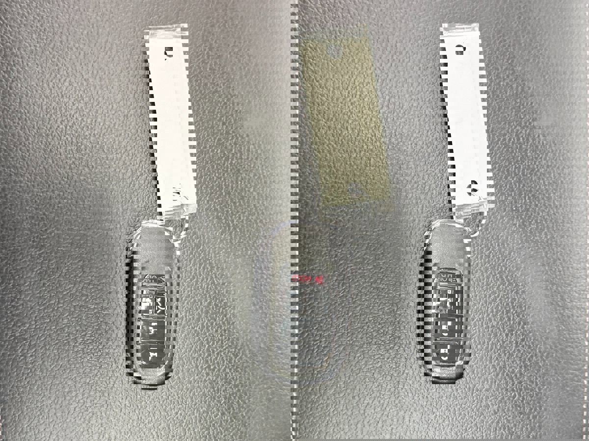 Used 2024 Honda Pilot Touring image 38