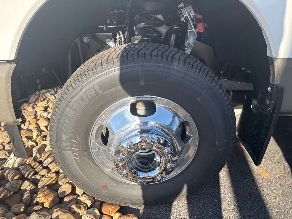 New 2026 Ford F350 King Ranch w/ FX4 Off-Road Package image 62
