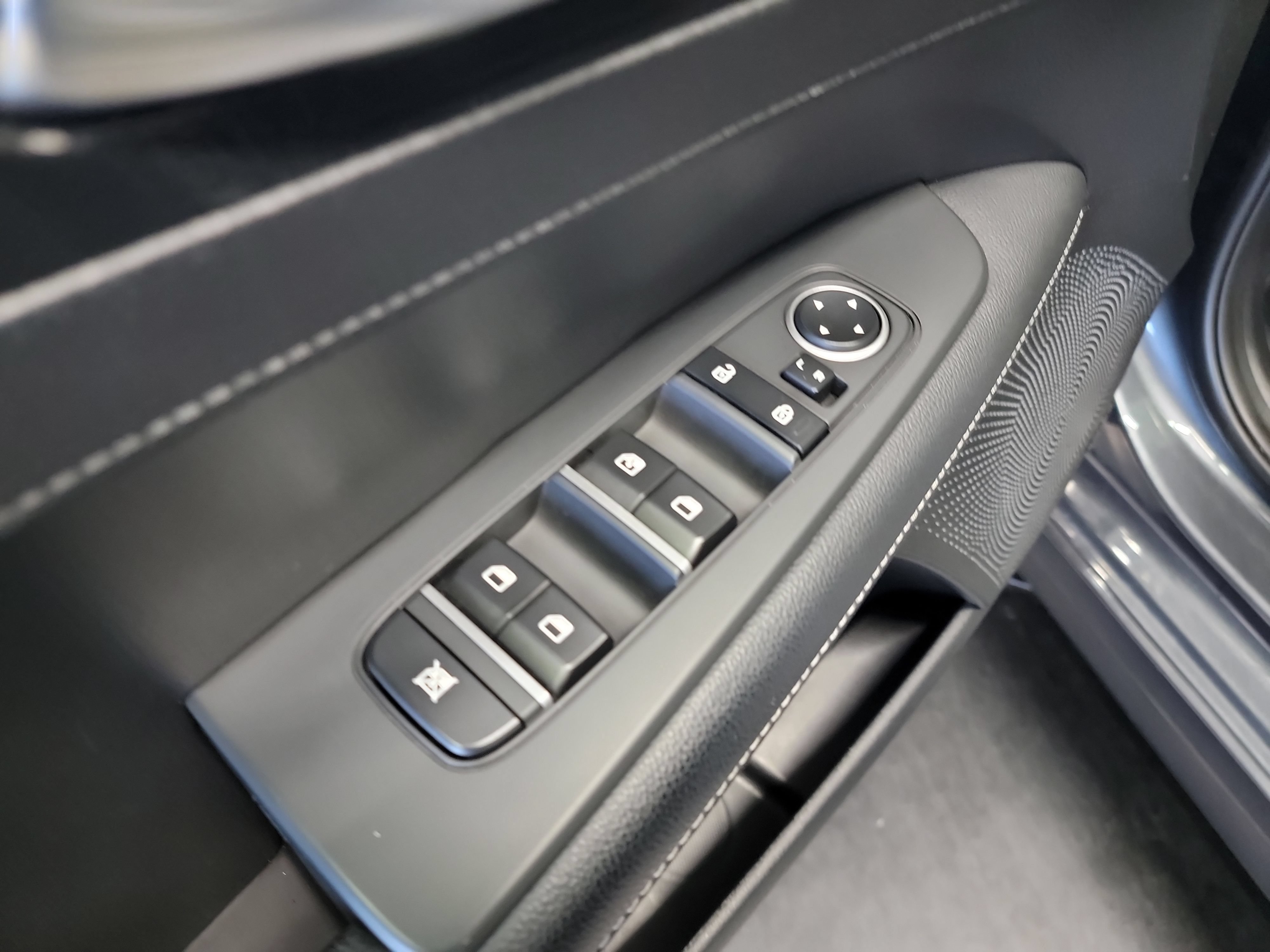 Used 2023 Kia Forte GT-Line w/ GT-Line Premium Package FWD image 11