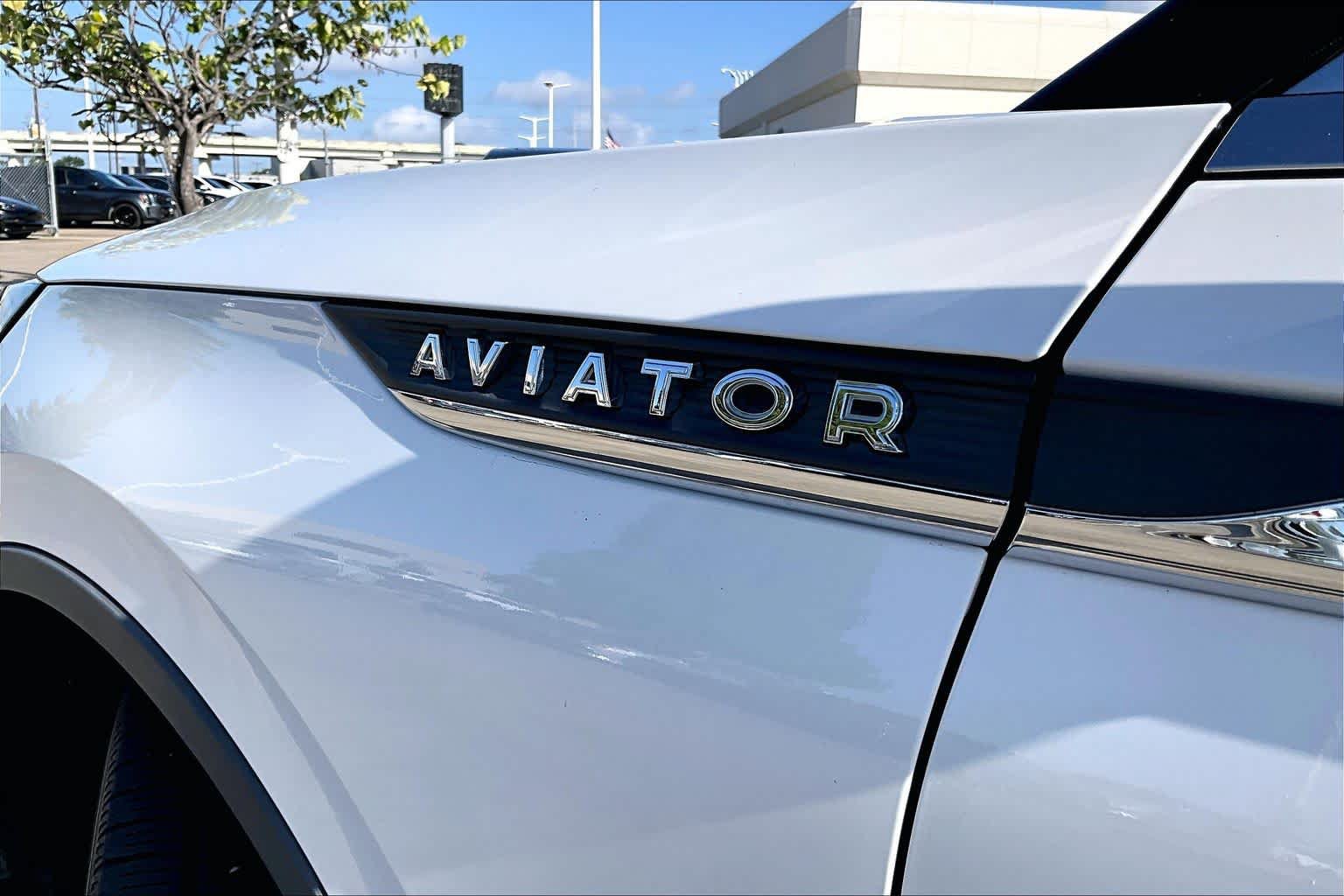 Used 2020 Lincoln Aviator Reserve w/ Equipment Group 201A RWD image 9