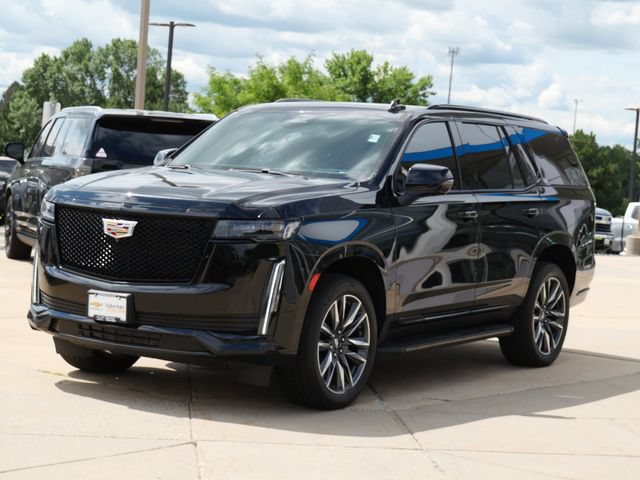Used 2023 Cadillac Escalade Sport AWD/4WD image 3